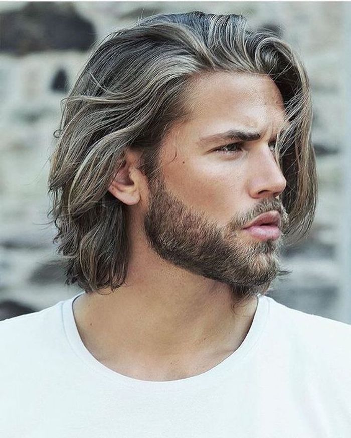 coupe cheveux long homme blond