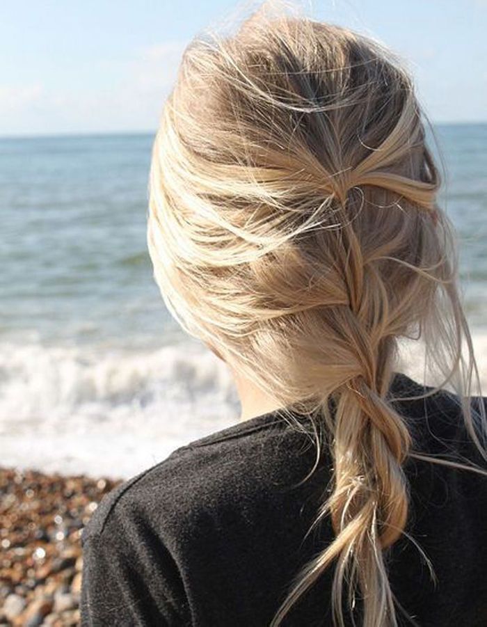 Coiffure coiffée-décoiffée tresse - 20 idées de coiffures ...