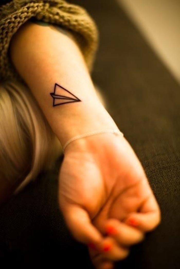 Tatouage fin Tatouage 40 jolies idées pour nos Elle