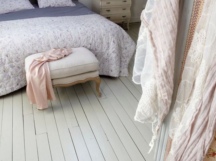 La varice variqueuse profond sur les pieds les symptômes et le traitement